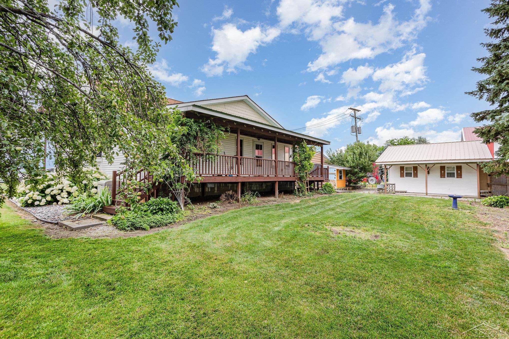 Blumfield Township, Michigan 48601, United States, 4 Bedrooms Bedrooms, ,2 BathroomsBathrooms,Residential,Active,211446