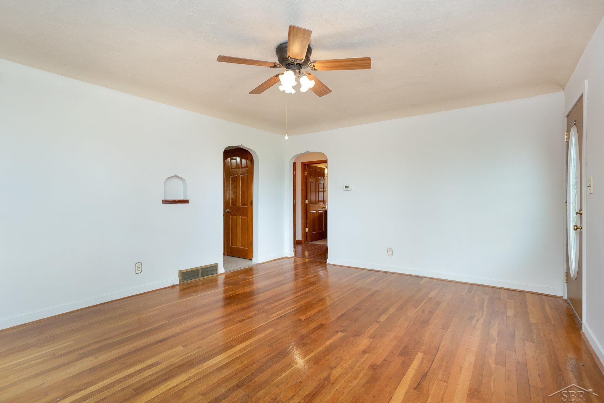 Blumfield Township, Michigan 48601, United States, 4 Bedrooms Bedrooms, ,2 BathroomsBathrooms,Residential,Active,211446