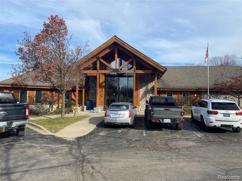 15045 DIXIE HWY B Groveland Township MI 48442