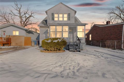 7027 Meadow Avenue Warren City MI 48091