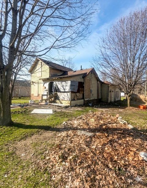 17806 E State Street Vandalia Village MI 49095