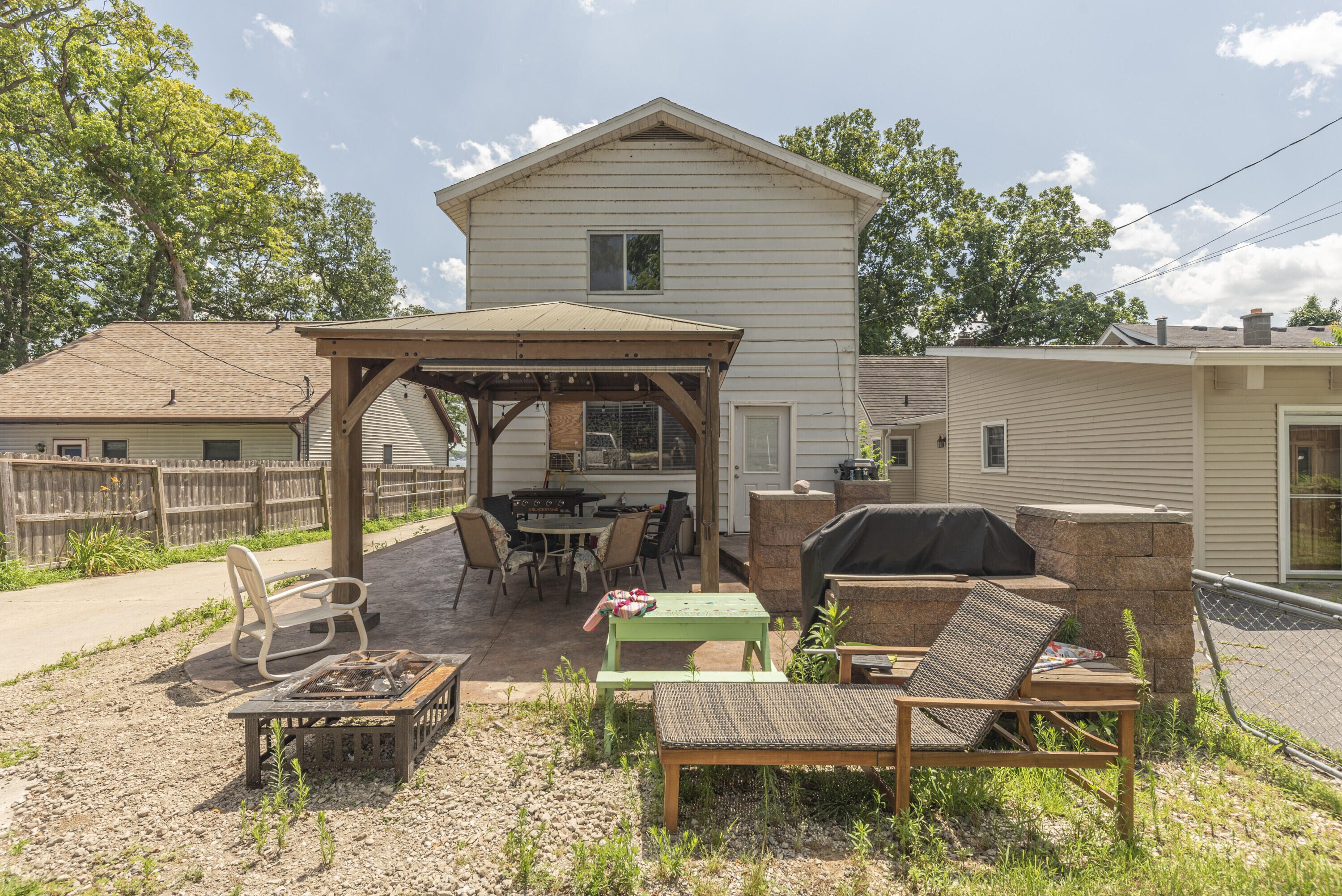 11994 N Main Street