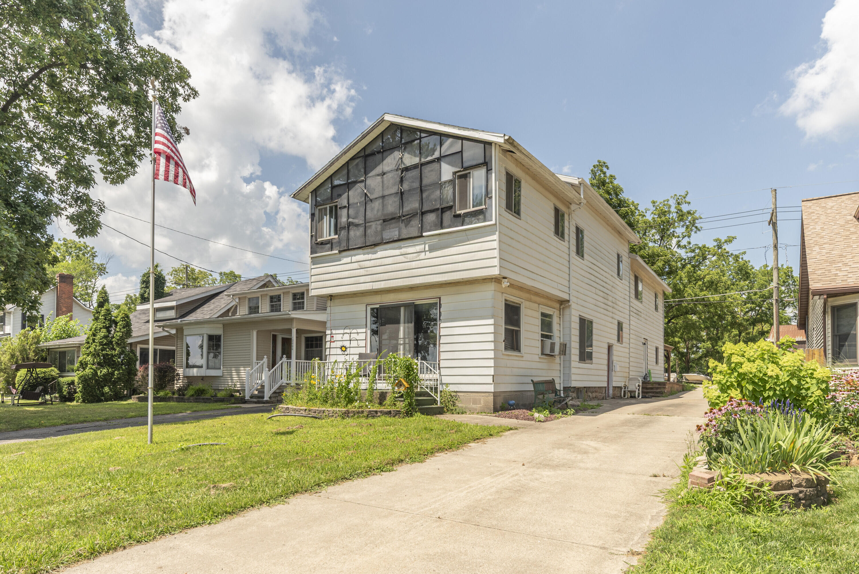 11994 N Main Street