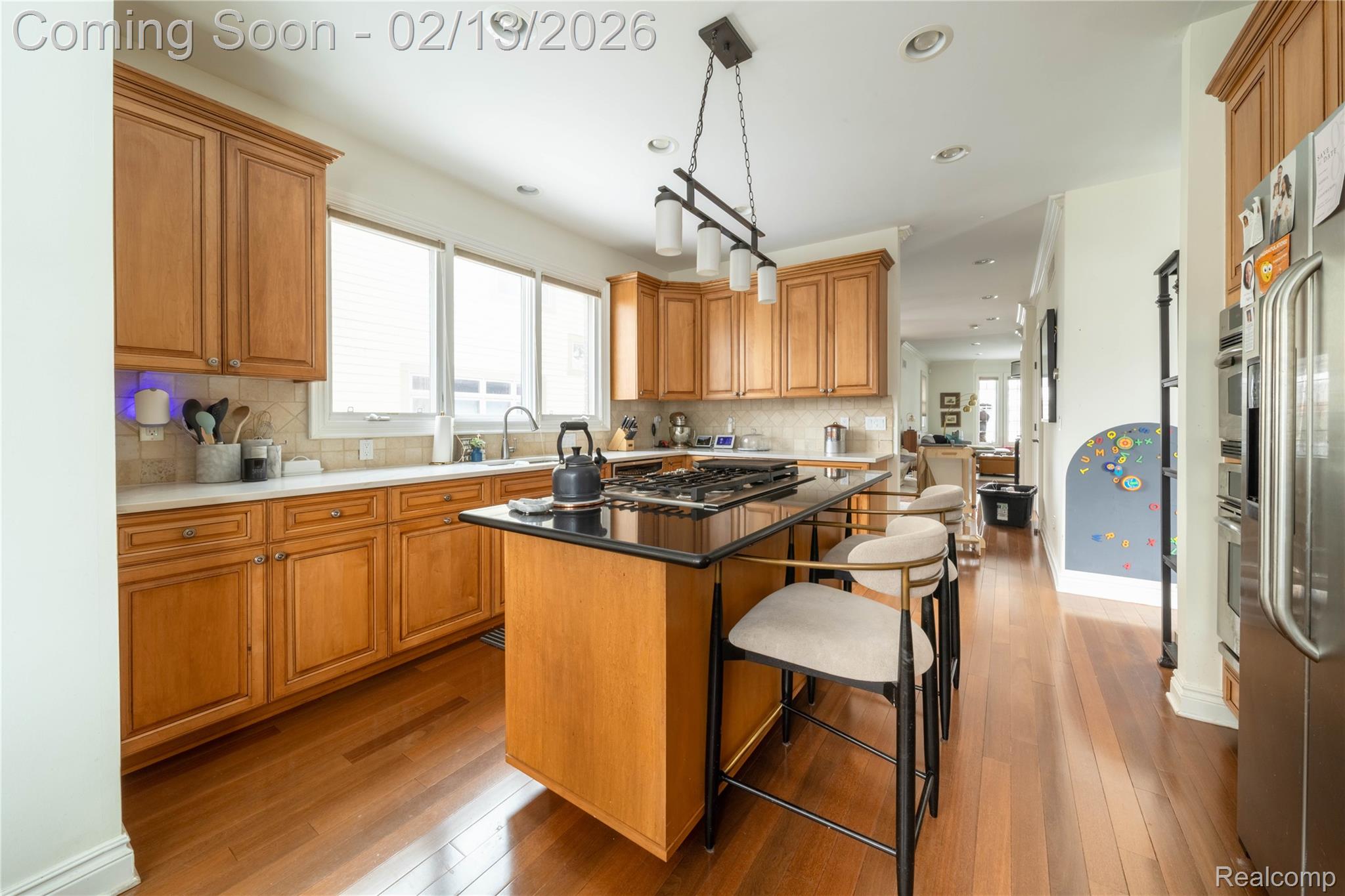 717 S Kenwood Avenue