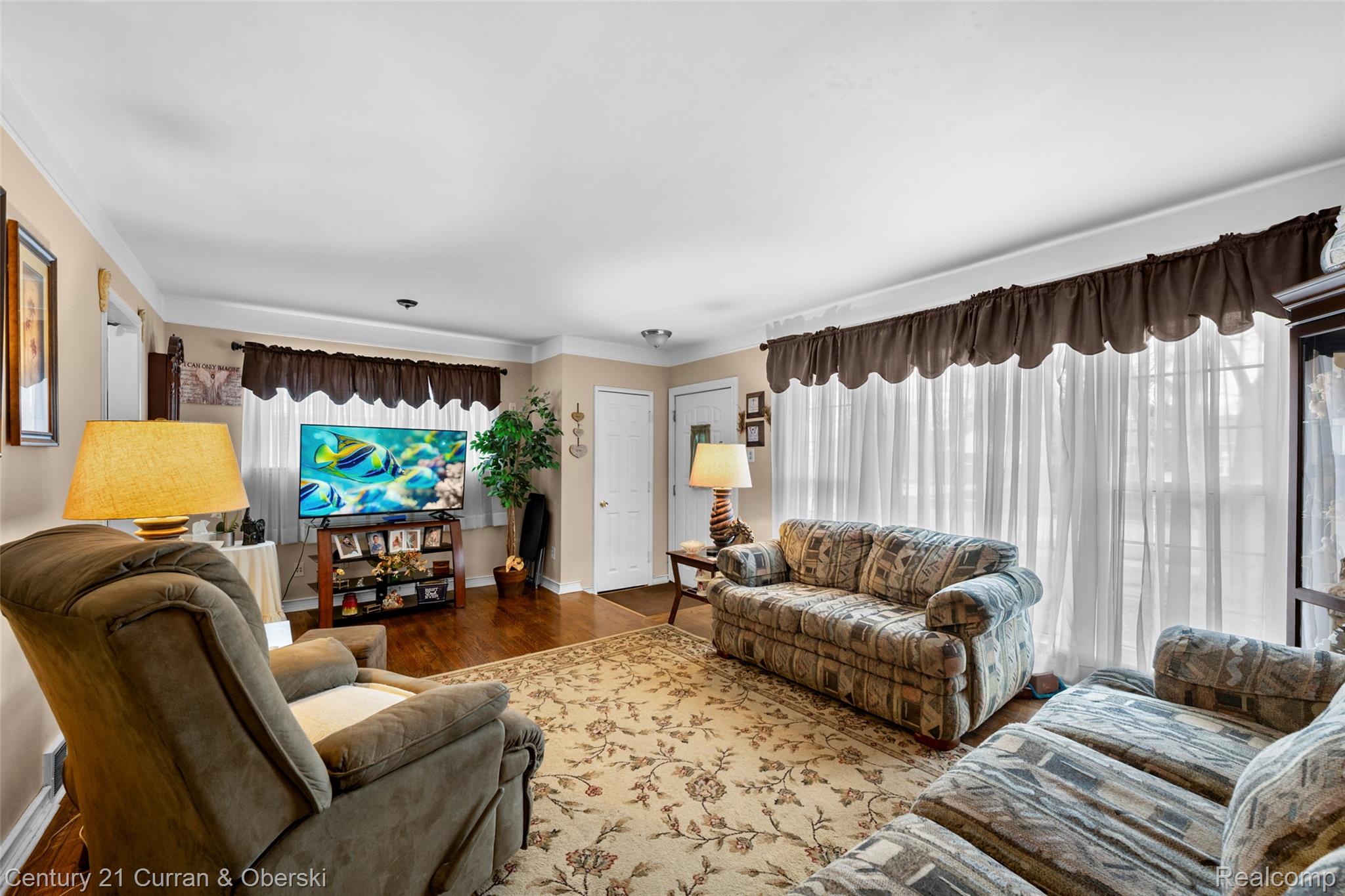 8423 Norborne Avenue