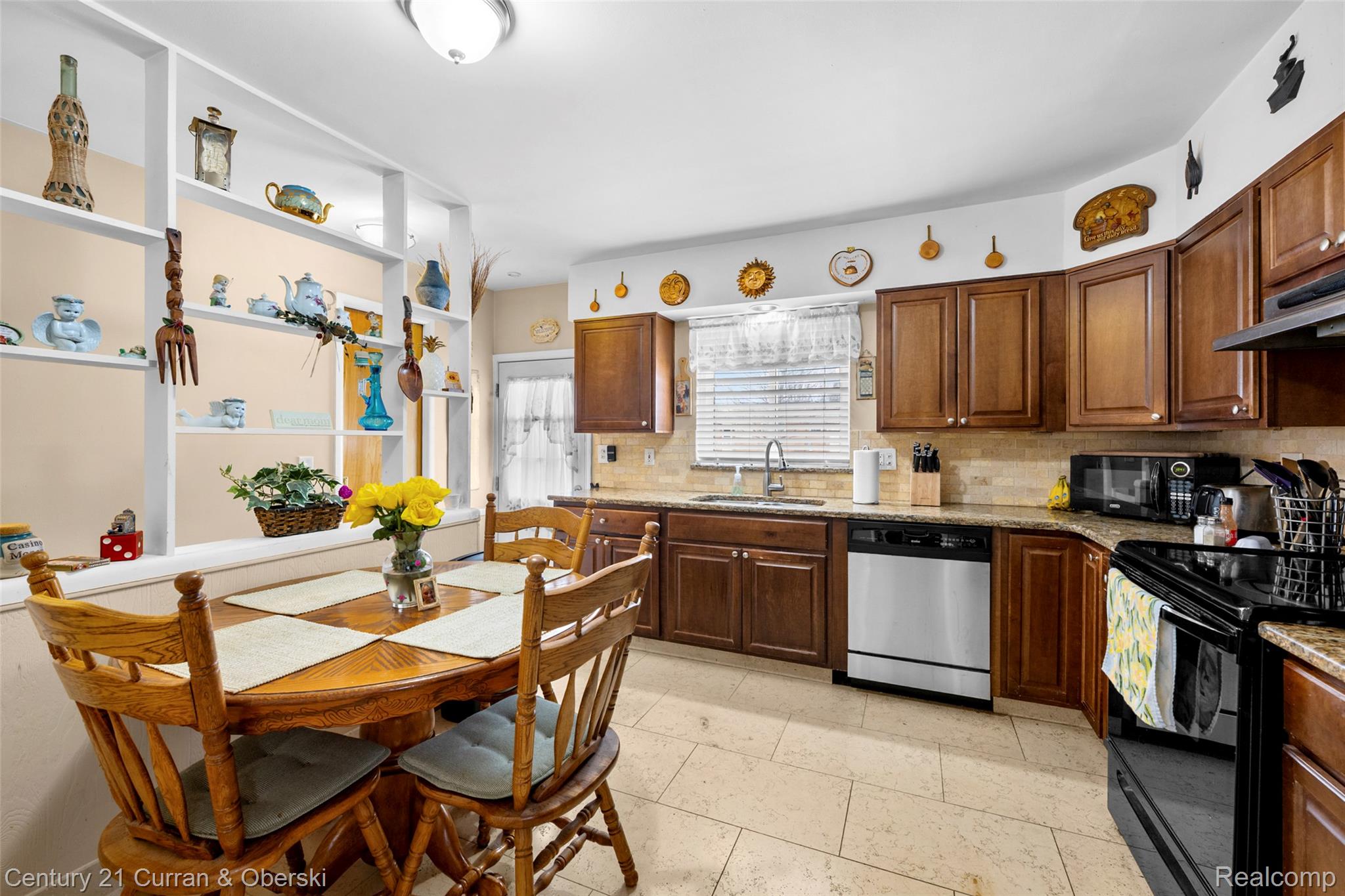 8423 Norborne Avenue