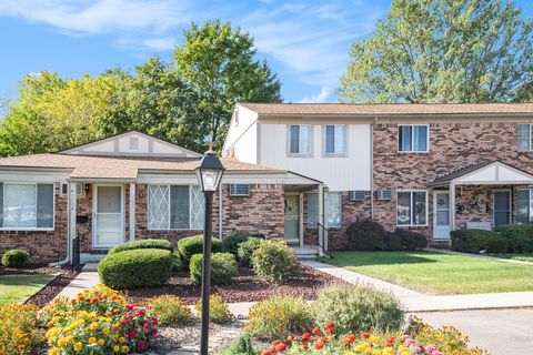 61117 Heritage Boulevard South Lyon City MI 48178