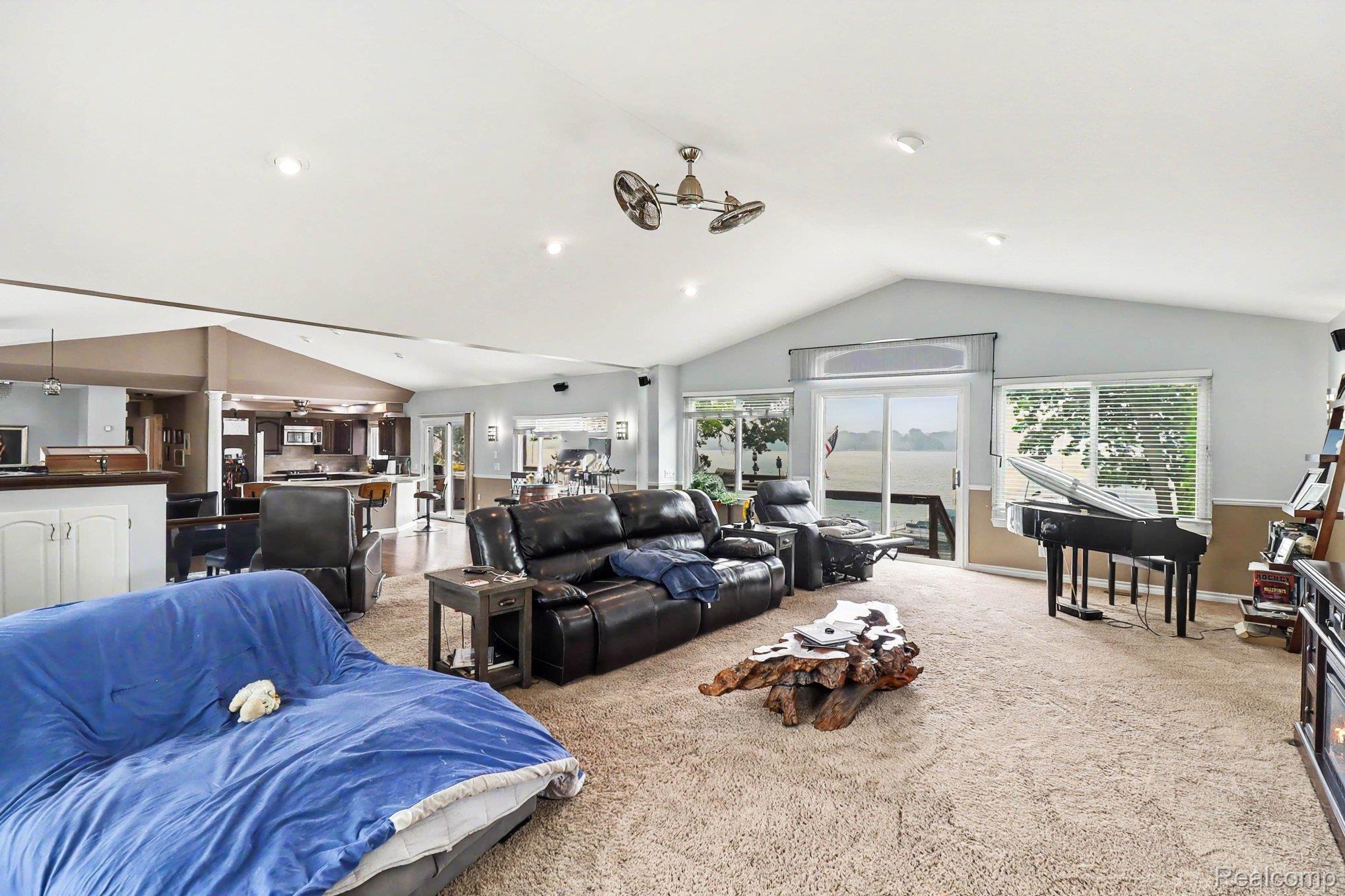 3233 Shawnee Lane