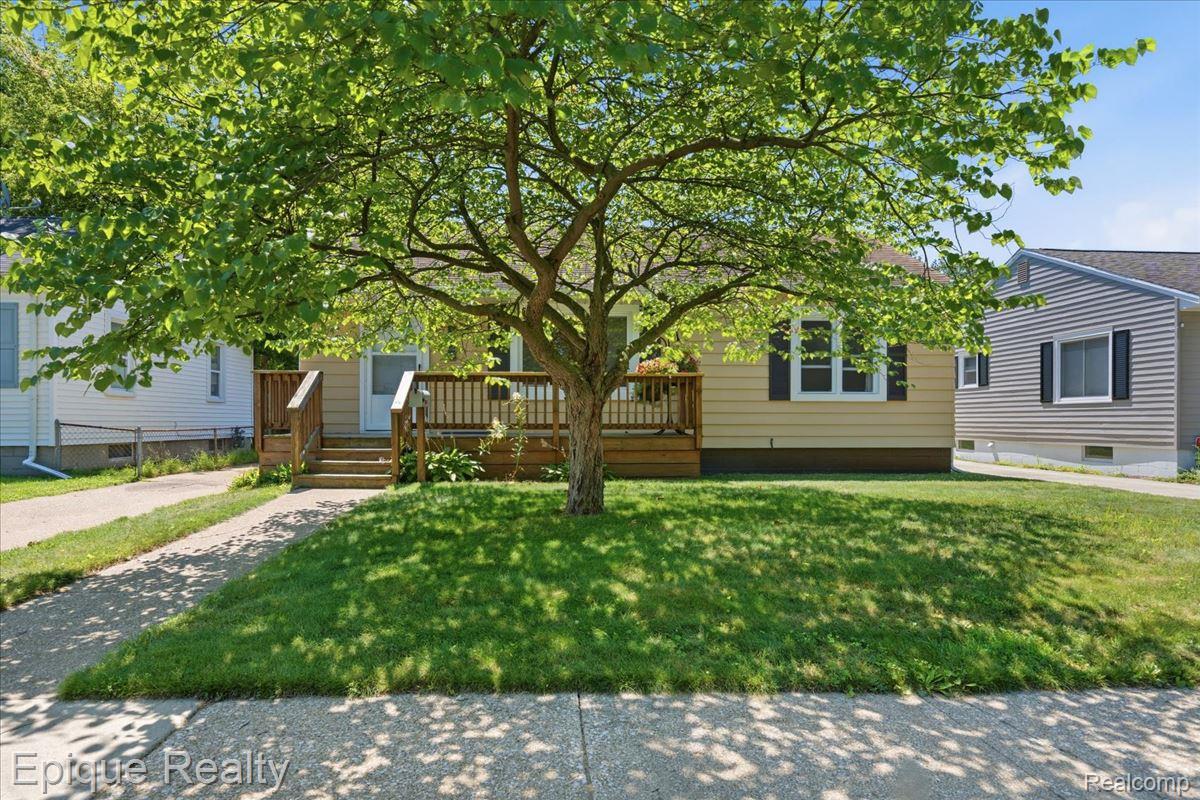 1524 Sanborn Street