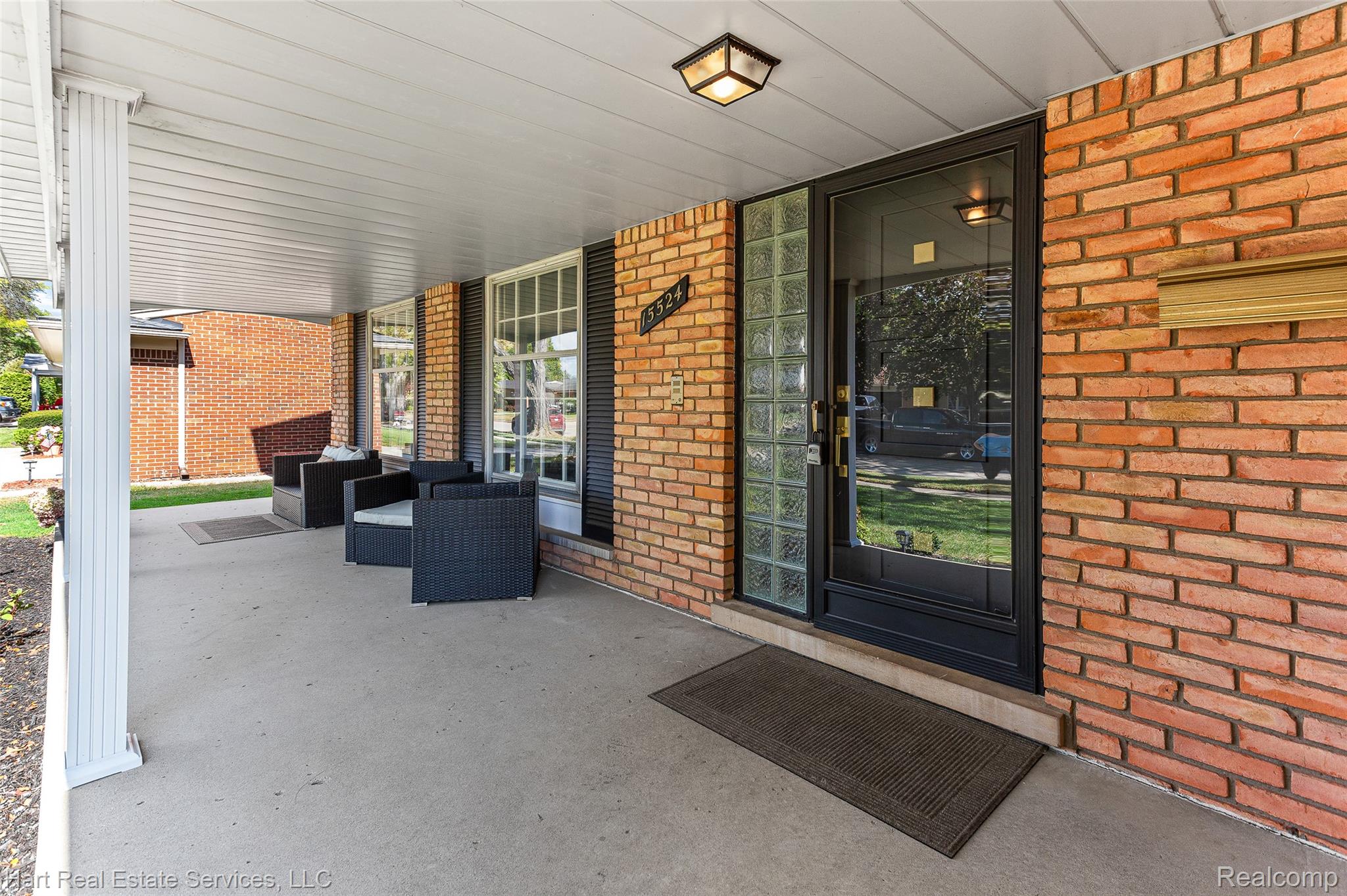 15524 Golfview Street