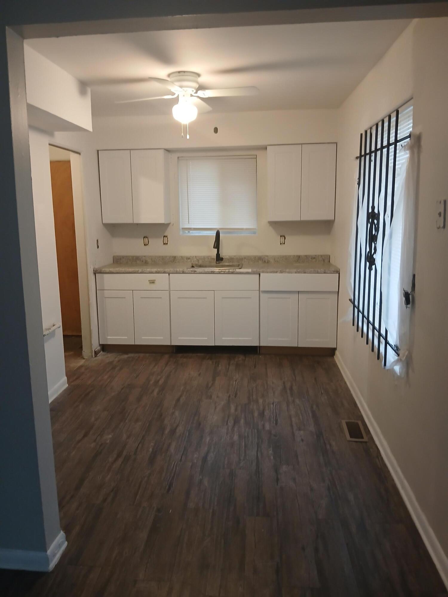 12928 Southfield Road