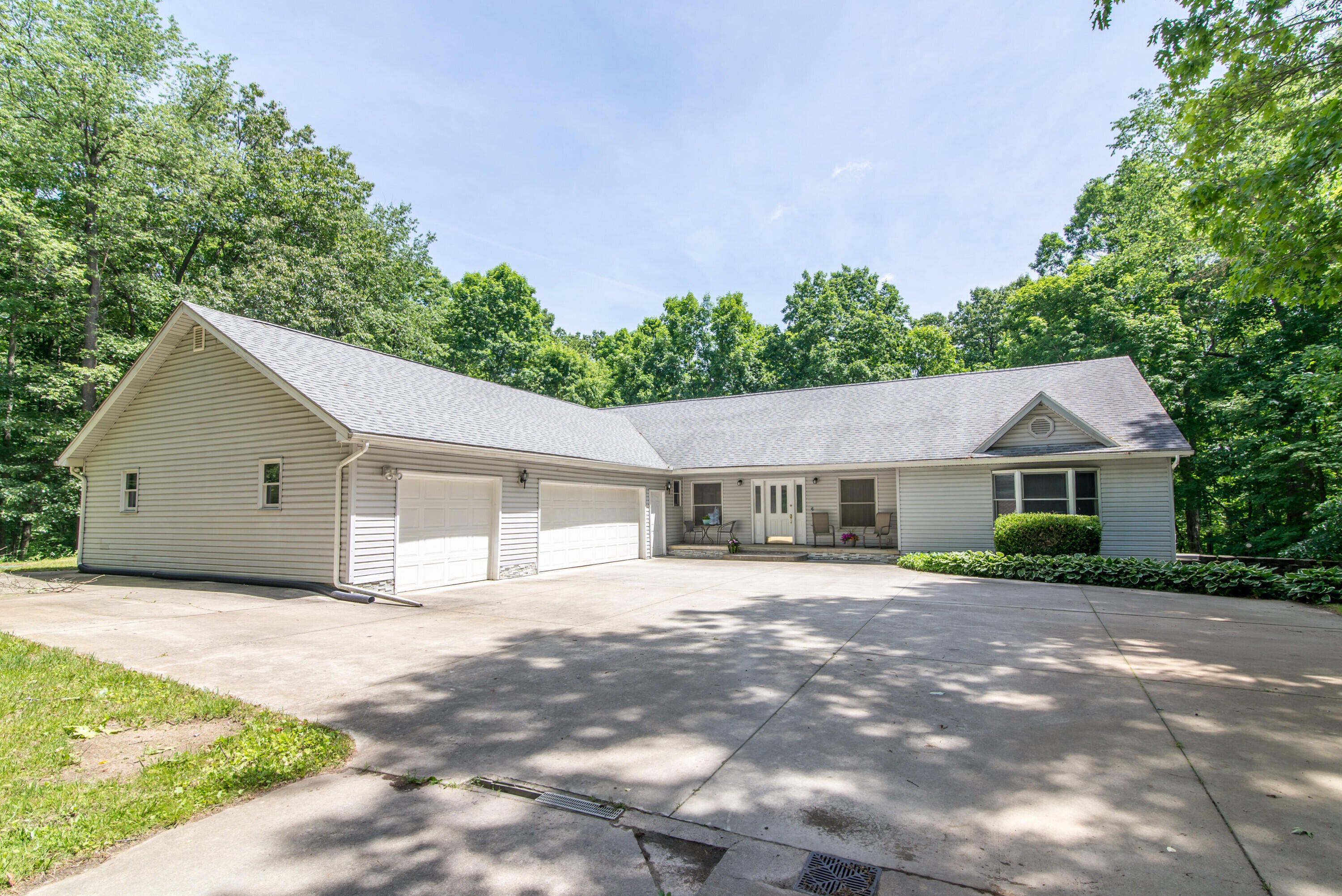 10090 King Hill Court