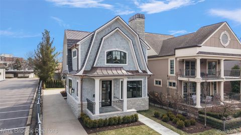 535 Henrietta Street Birmingham City MI 48009