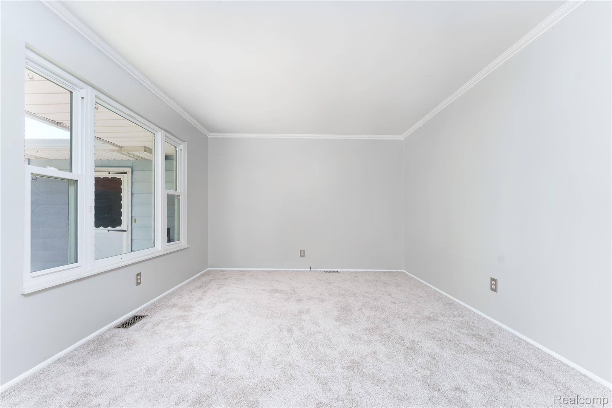 2653 Porcupine Trail