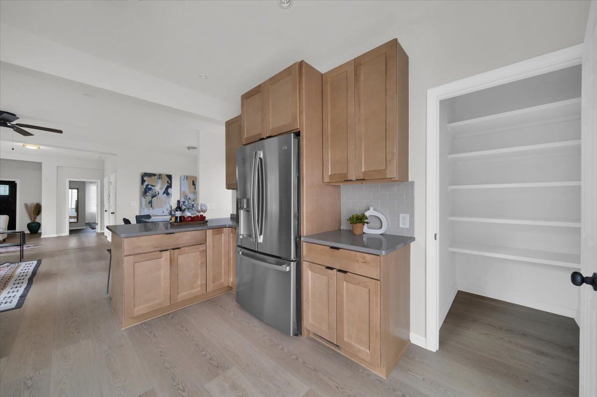 Detroit, Michigan 48208, United States, 3 Bedrooms Bedrooms, ,2 BathroomsBathrooms,Residential,Active,42386