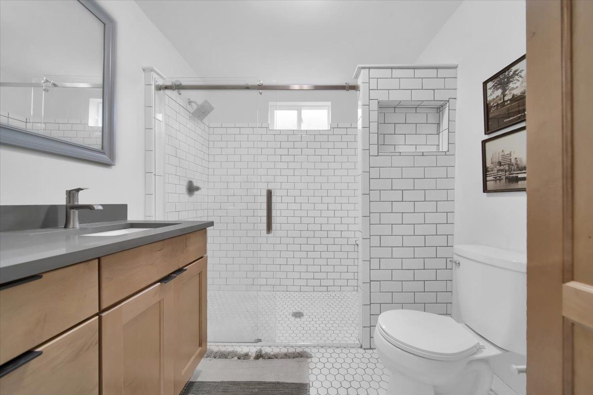 Detroit, Michigan 48208, United States, 3 Bedrooms Bedrooms, ,2 BathroomsBathrooms,Residential,Active,42386