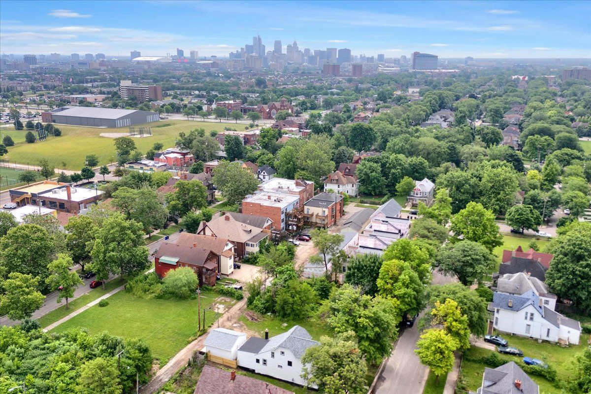 Detroit, Michigan 48208, United States, 3 Bedrooms Bedrooms, ,2 BathroomsBathrooms,Residential,Active,42386