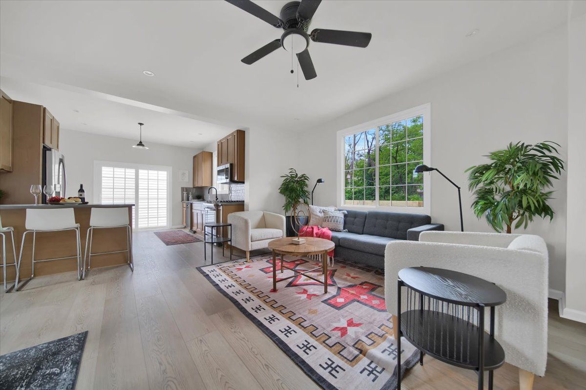 Detroit, Michigan 48208, United States, 3 Bedrooms Bedrooms, ,2 BathroomsBathrooms,Residential,Active,42386