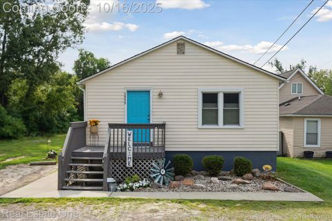 2845 School Lake Drive Brighton Township MI 48114