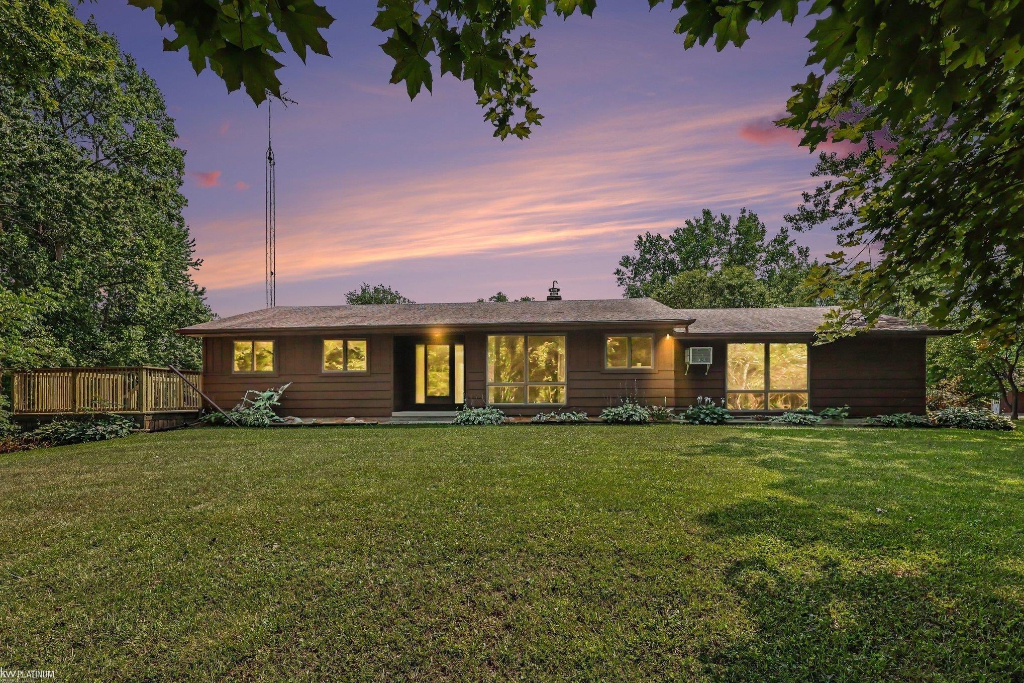 7800 Hemlock Drive