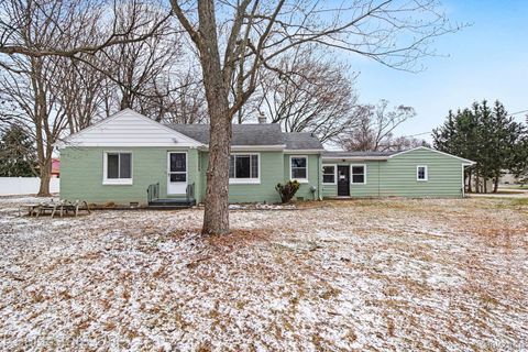 28730 Ranchwood Drive Southfield City MI 48076