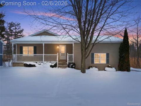 Photo of 3973 Silver Valley Drive, Lake Orion Village, MI 48359 (MLS # 20261006655)