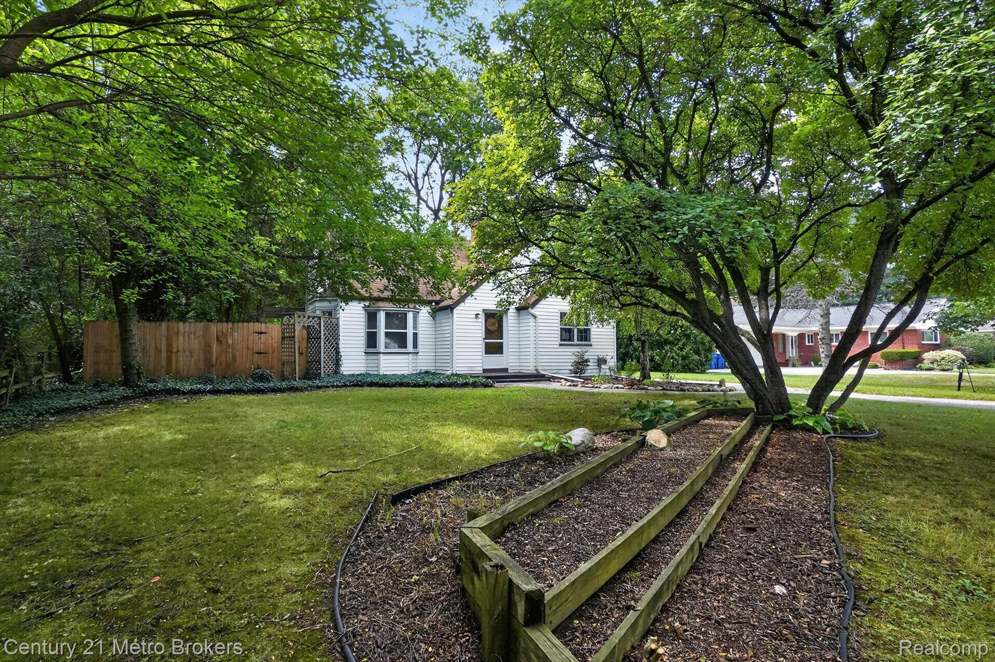 4575 Brockway Road
