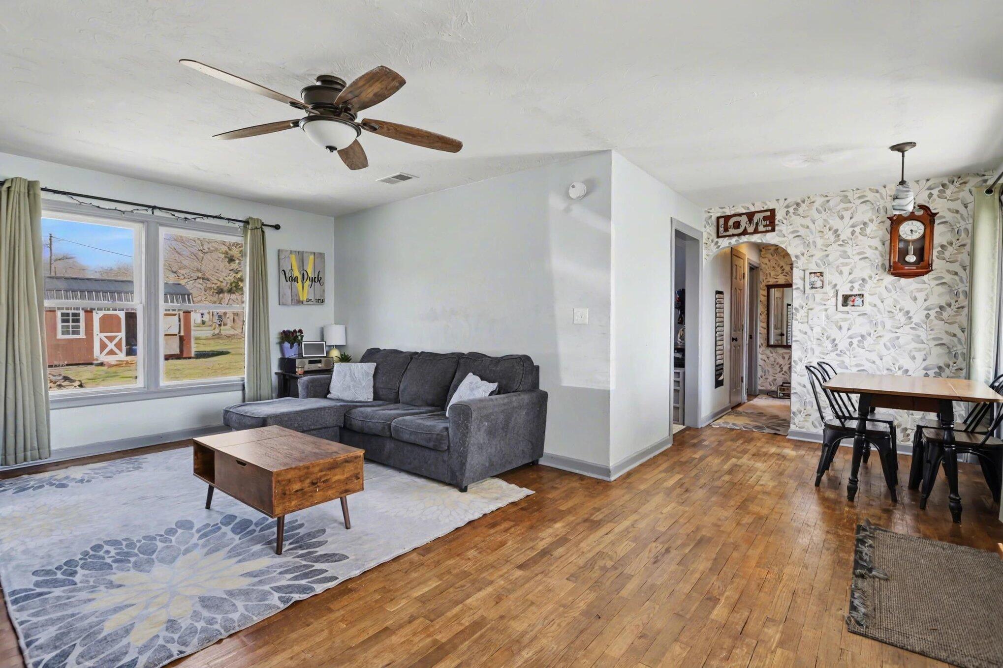 1920 S Red Bud Trail