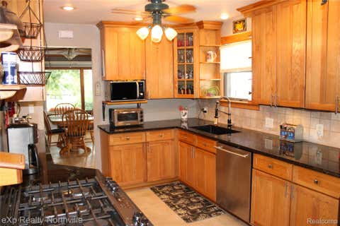 Tiny photo for 6787 Robinson Avenue, Allen Park City, MI 48101 (MLS # 20261066816)