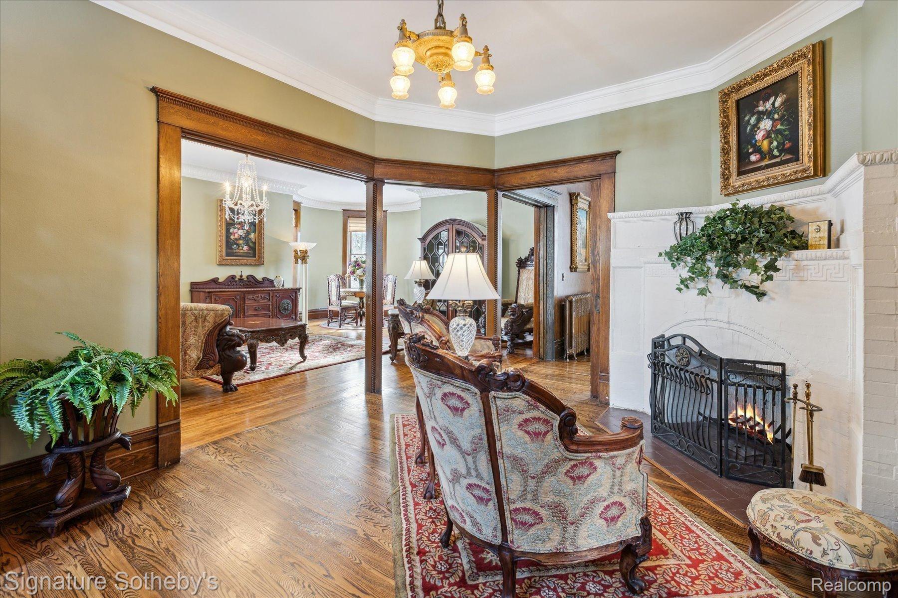 303 S State Avenue