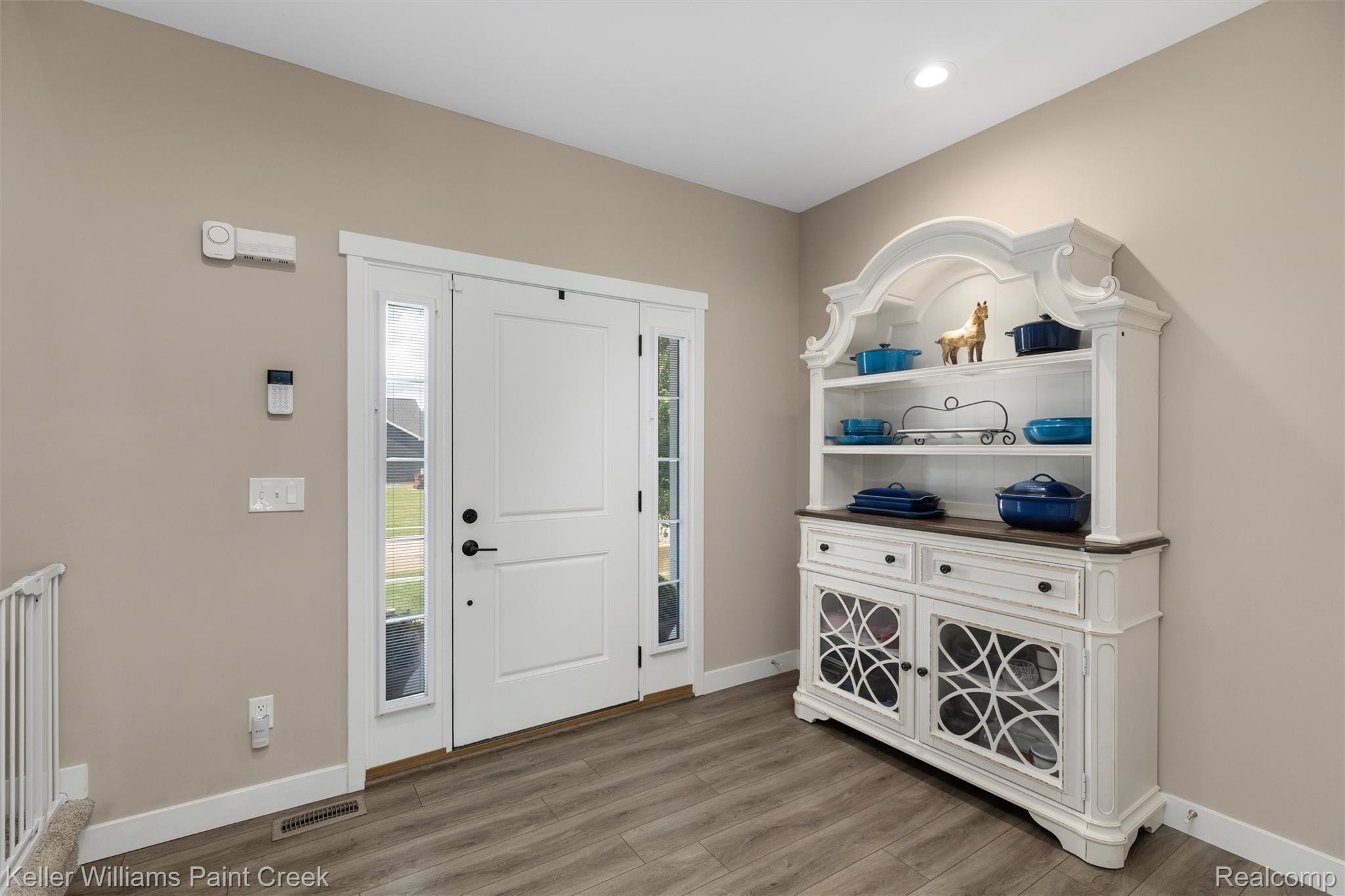 6097 Summerbrooke Circle
