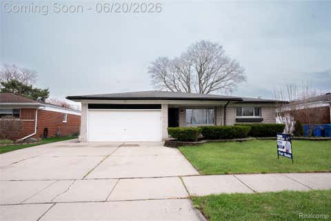 Photo of 32514 Gainsborough Drive, Warren City, MI 48088 (MLS # 20261046285)
