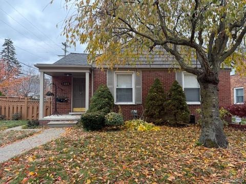 2403 Clawson Avenue Royal Oak City MI 48073