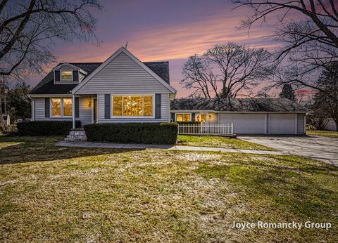 Photo of 503 West Gilson Street, Edmore Village, MI 48829 (MLS # 65026009747)