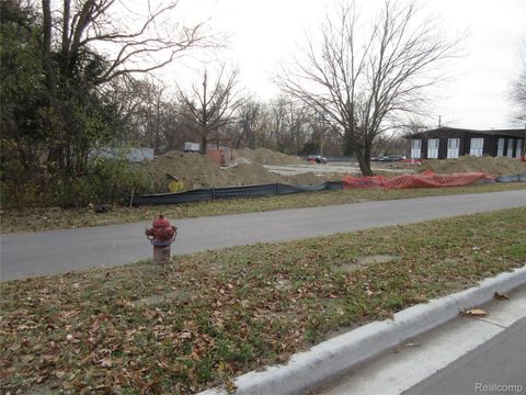 21751 W Nine Mile Southfield City MI 48075