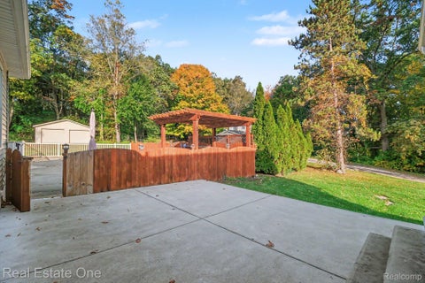 Tiny photo for 9243 Sherwood Drive, Springfield Charter Township, MI 48350 (MLS # 20261082973)
