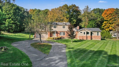 Tiny photo for 9243 Sherwood Drive, Springfield Charter Township, MI 48350 (MLS # 20261082973)