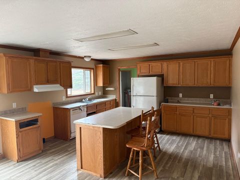 Tiny photo for 8211 W Moorestown Road, Bloomfield Township, MI 49663 (MLS # 78080066580)