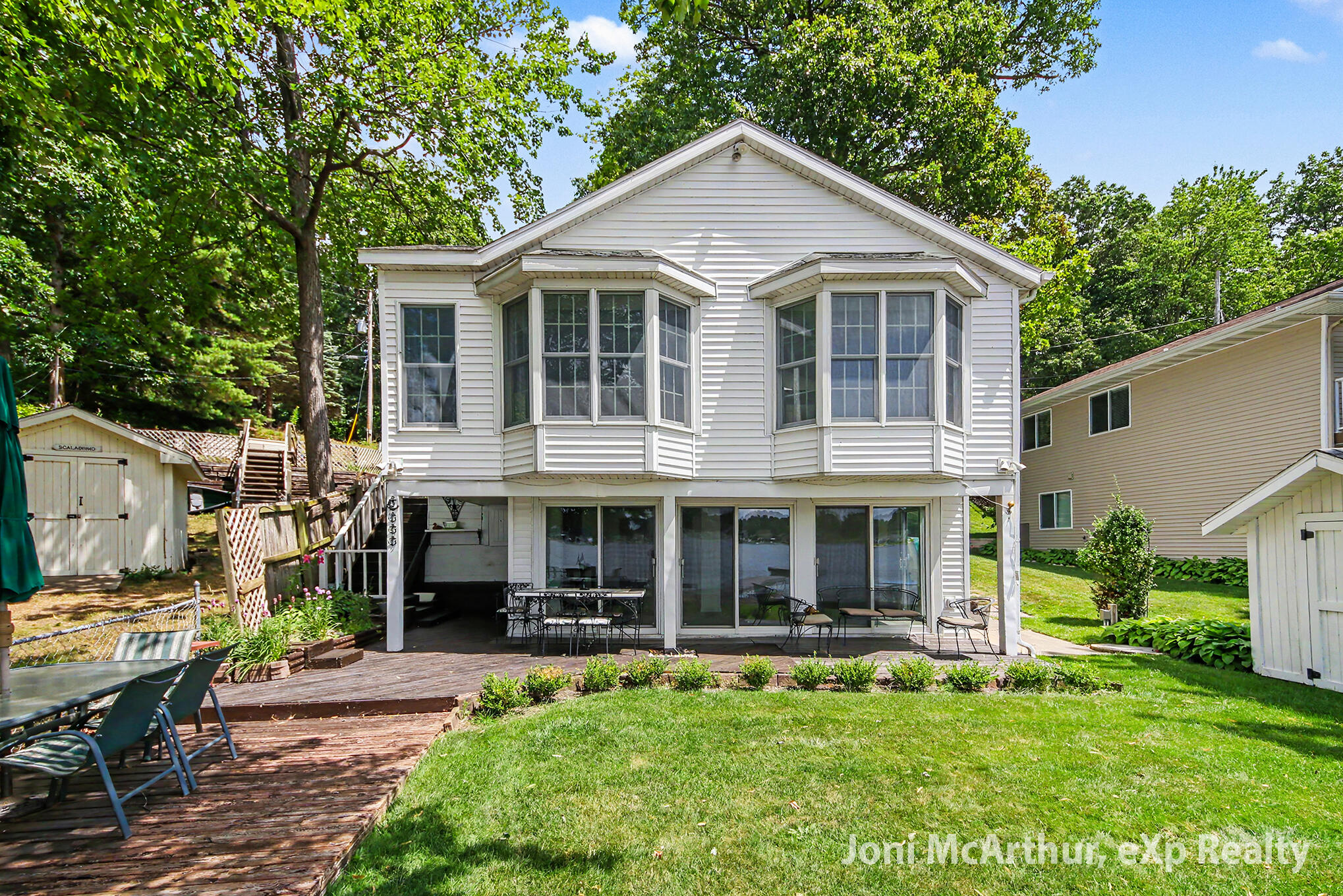 11613 Orchard Park Drive NE