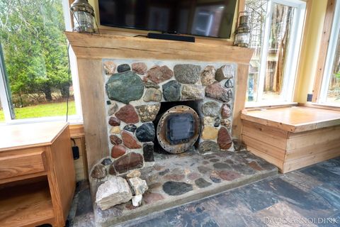 Tiny photo for 6264 140th Avenue, Laketown Township, MI 49423 (MLS # 71026013462)