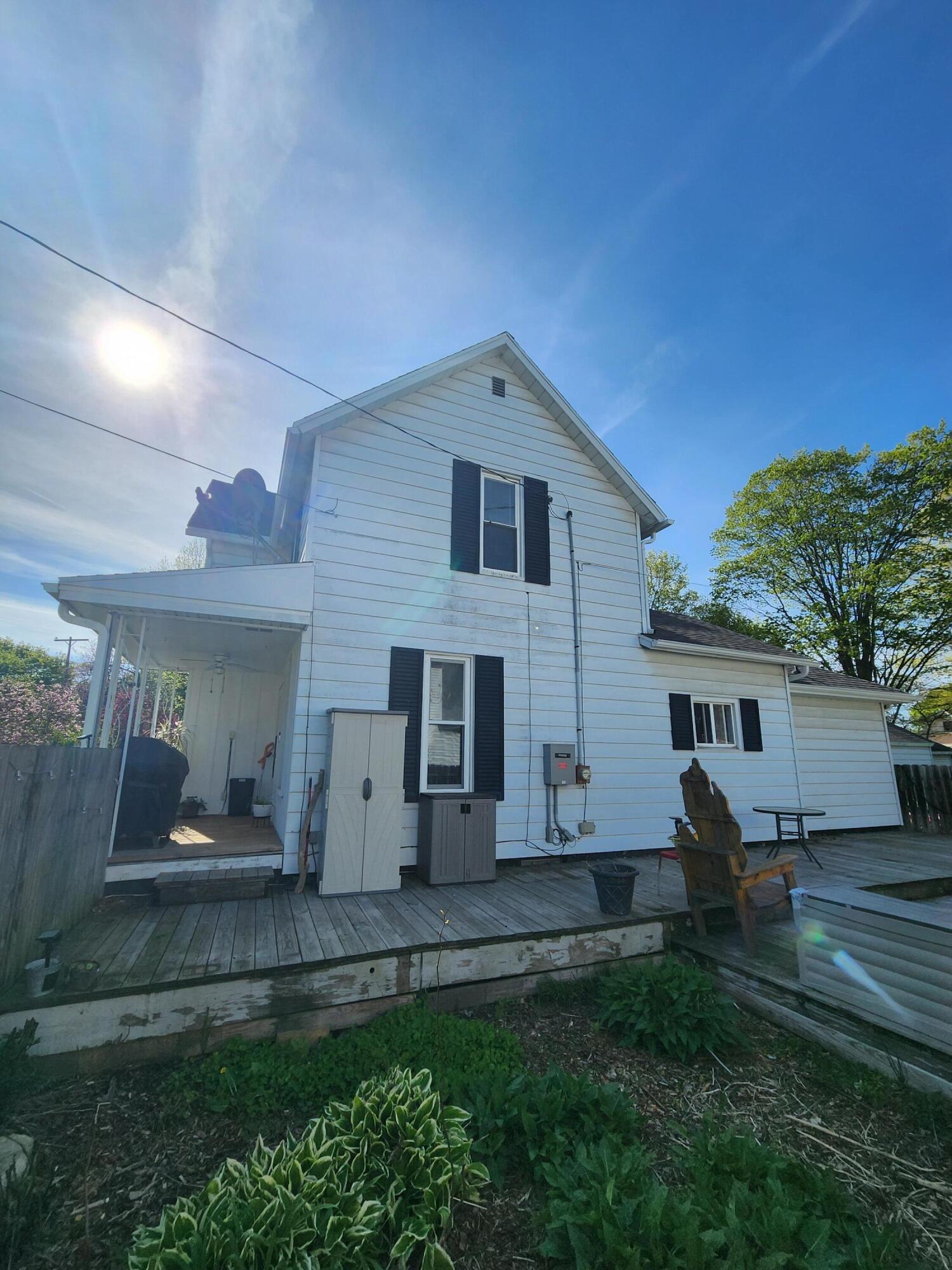 421 E Grand Street