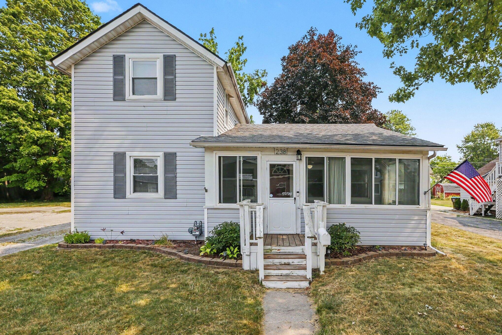 238 W Main Street