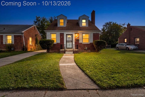 Photo of 18104 Oakfield Street, Detroit City, MI 48235 (MLS # 20261082407)