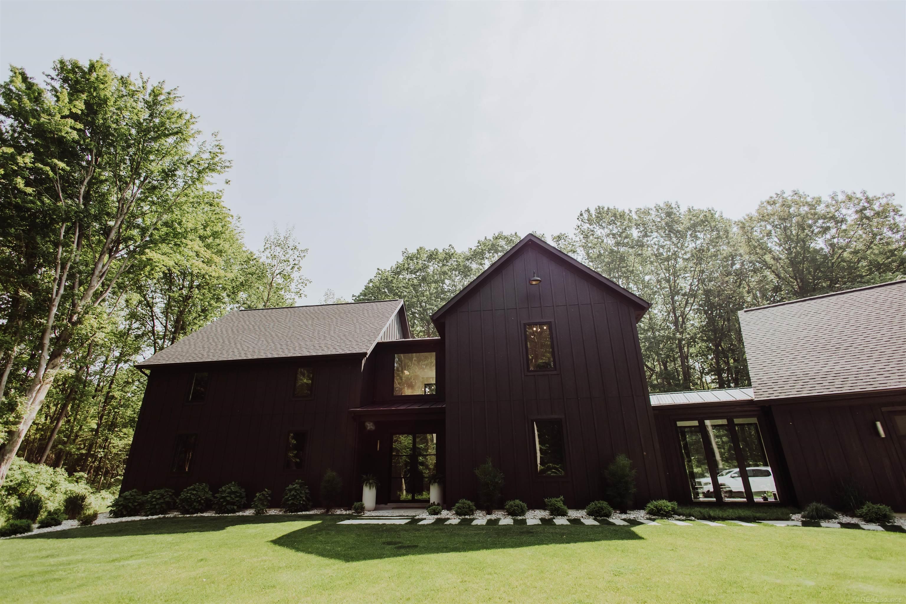 3819 Sand Castle Lane