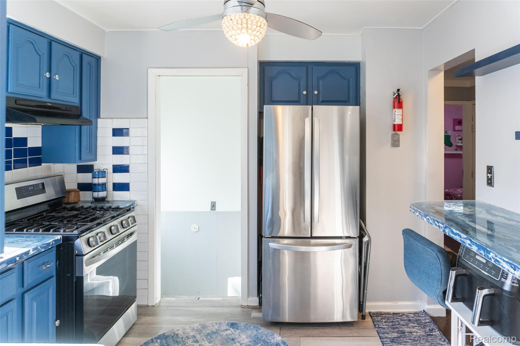 11769 W Parkway Street