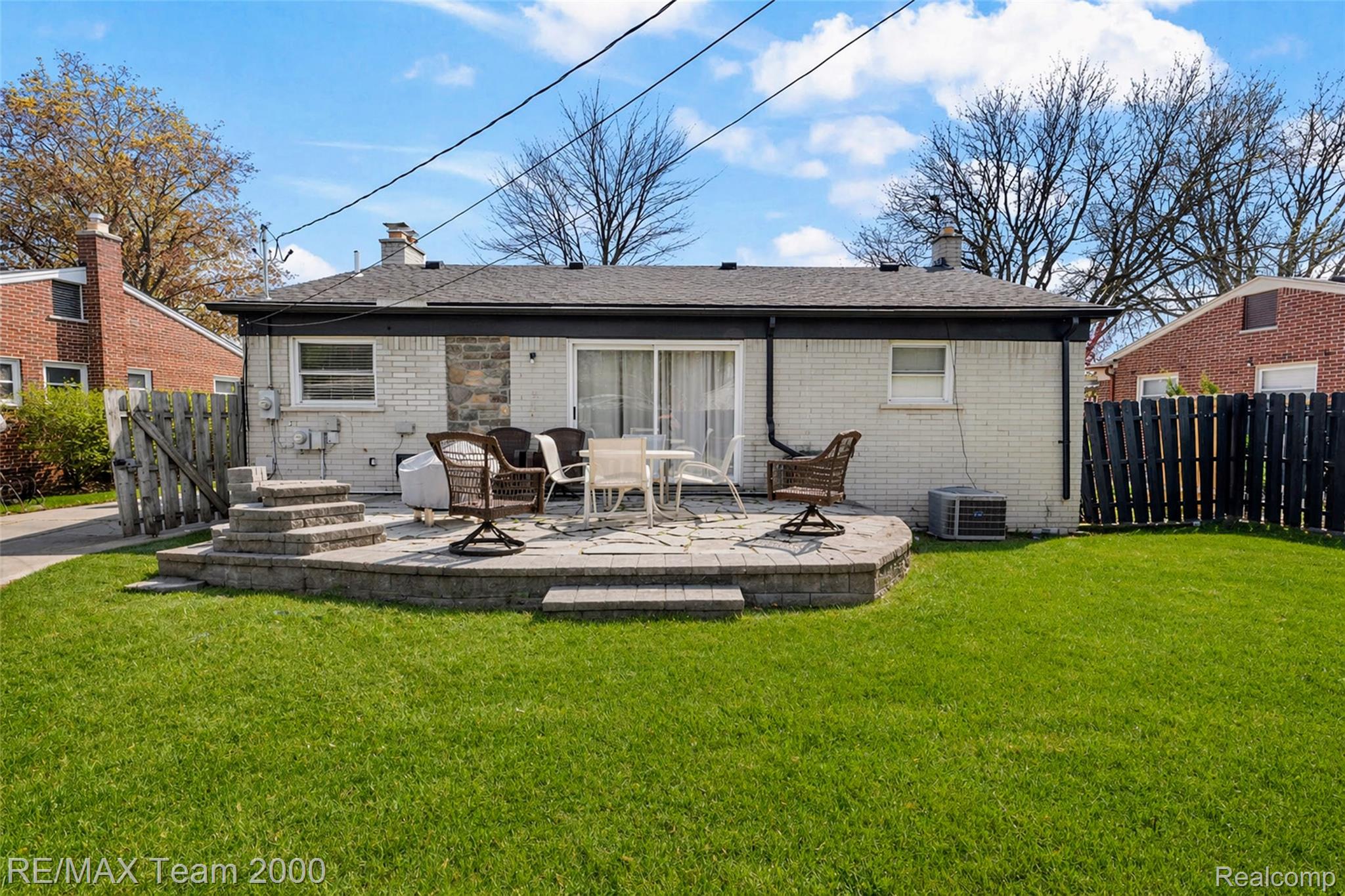 26734 Clairview Drive
