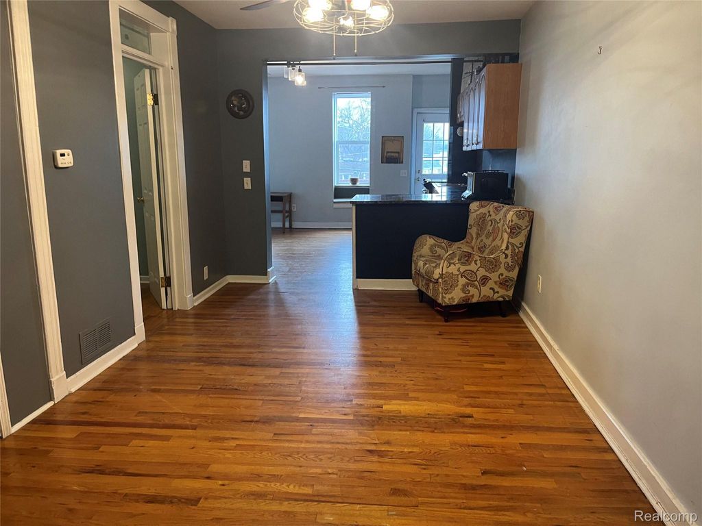 Photo of 9 N Washington Street, Oxford Village, MI 48371 (MLS # 20261014285)