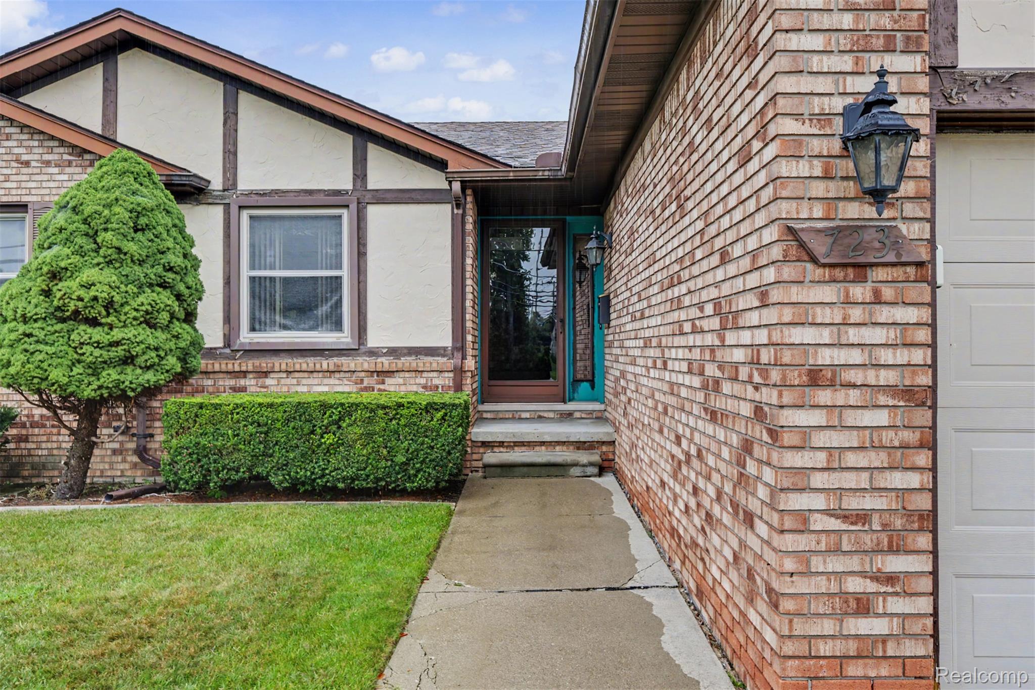 723 6th Street