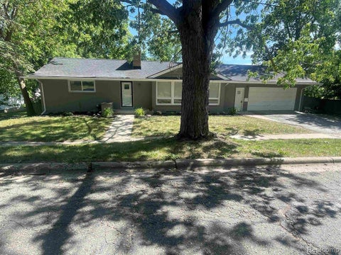 Photo for 114 E Henry Street
