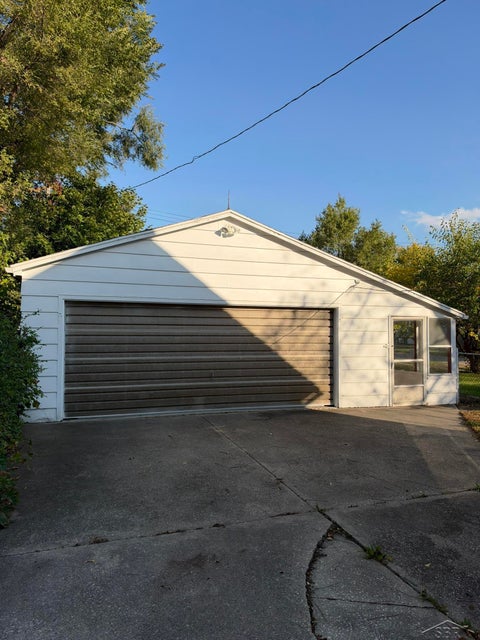 Tiny photo for 1902 N Clinton Street, Saginaw City, MI 48602 (MLS # 61050224806)